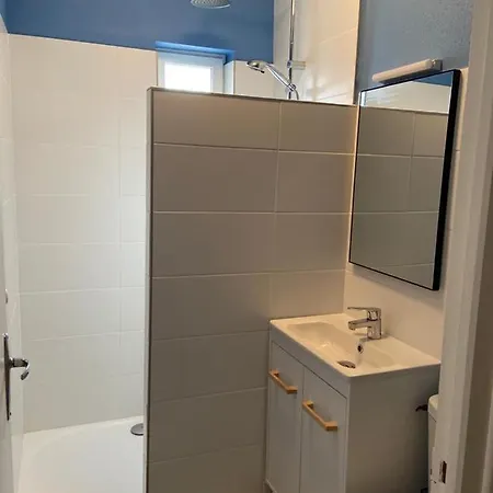 Avec Place De Parking Yzeure