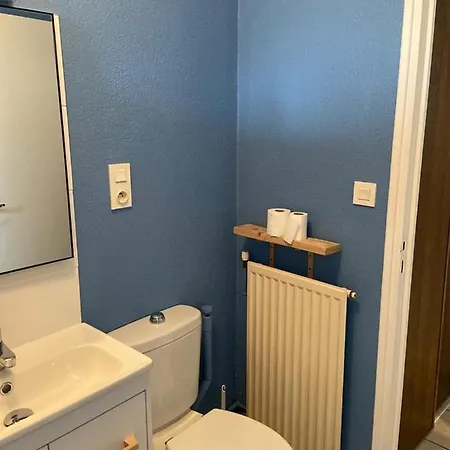 Avec Place De Parking *